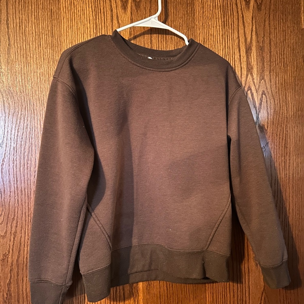 Brown pullover
